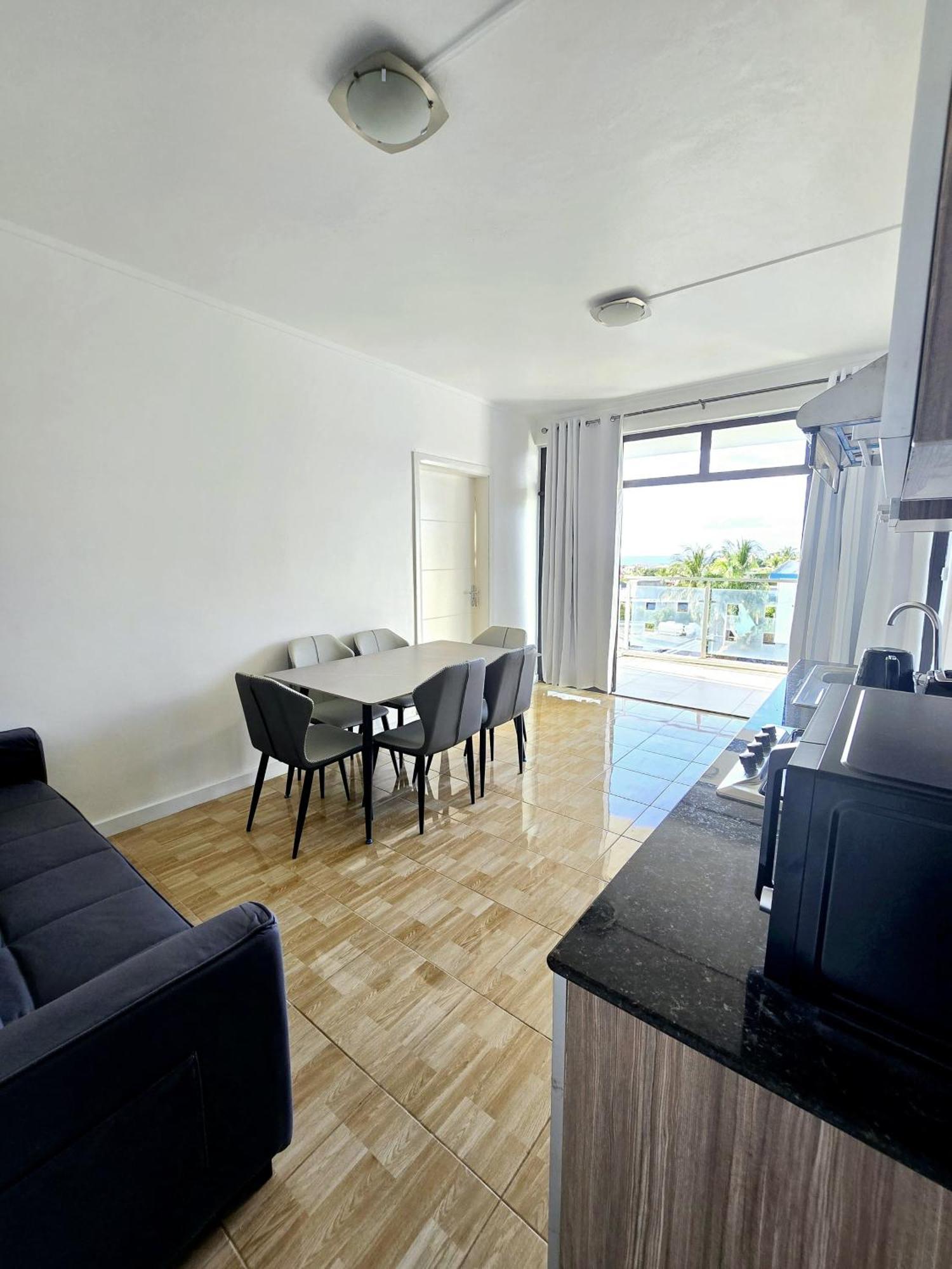 Luxury Penthouse With Infinity Pool & Stunning Sea View Apartment Flic en Flac ภายนอก รูปภาพ